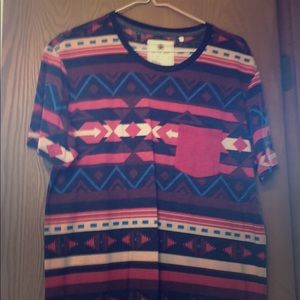 MENS on the byas never been worn shirt!